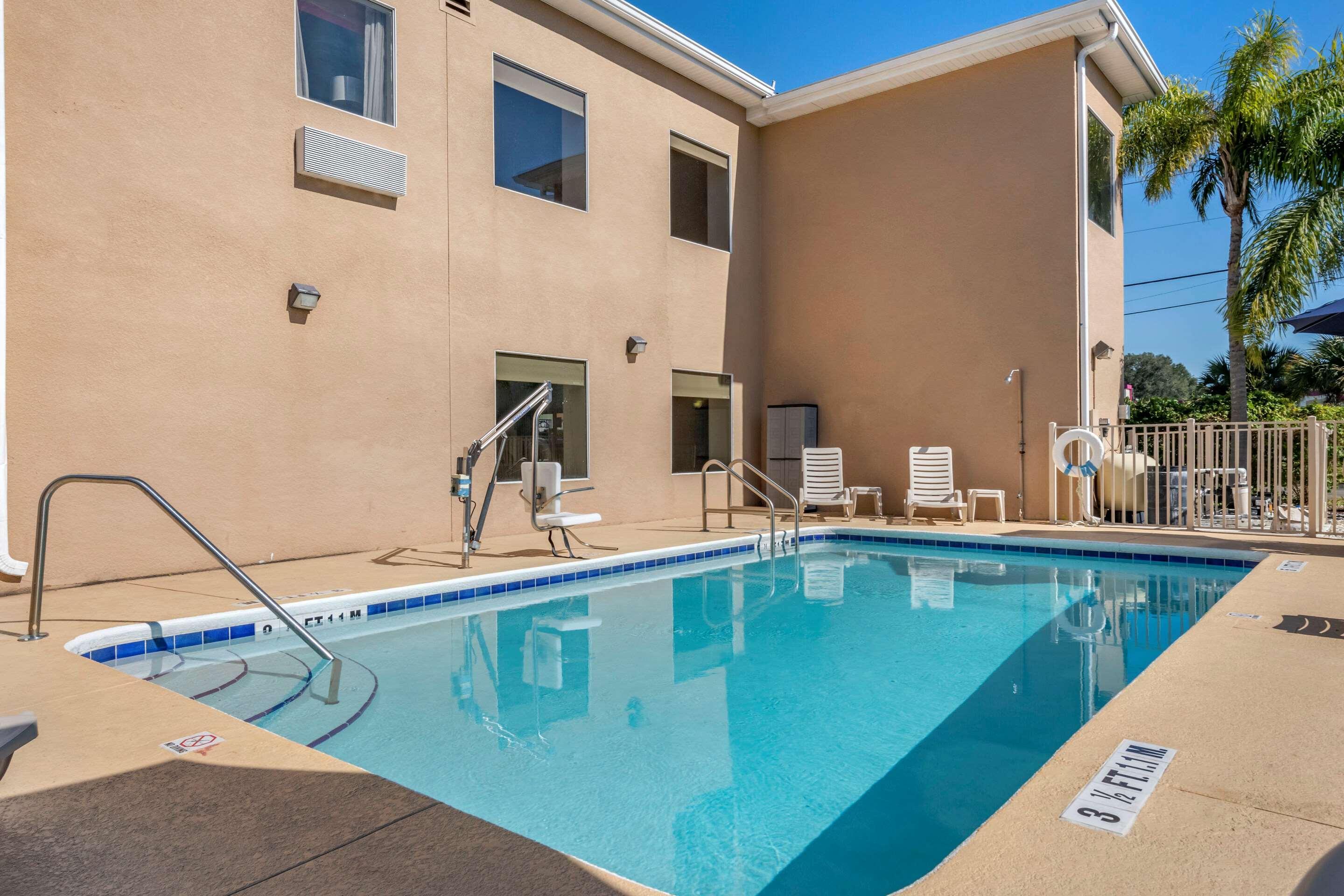 Quality Inn Zephyrhills-Dade City Exteriér fotografie
