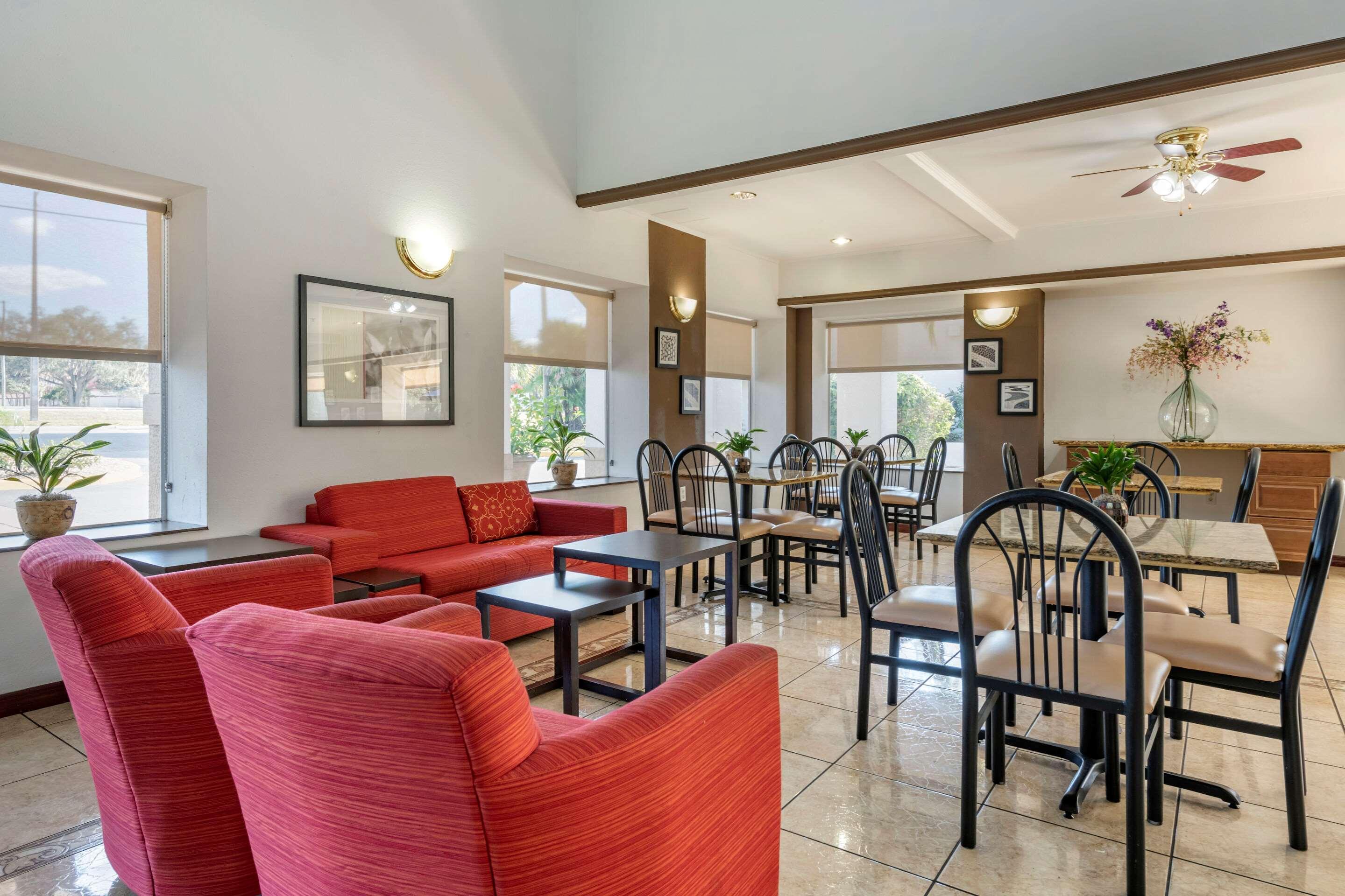 Quality Inn Zephyrhills-Dade City Exteriér fotografie