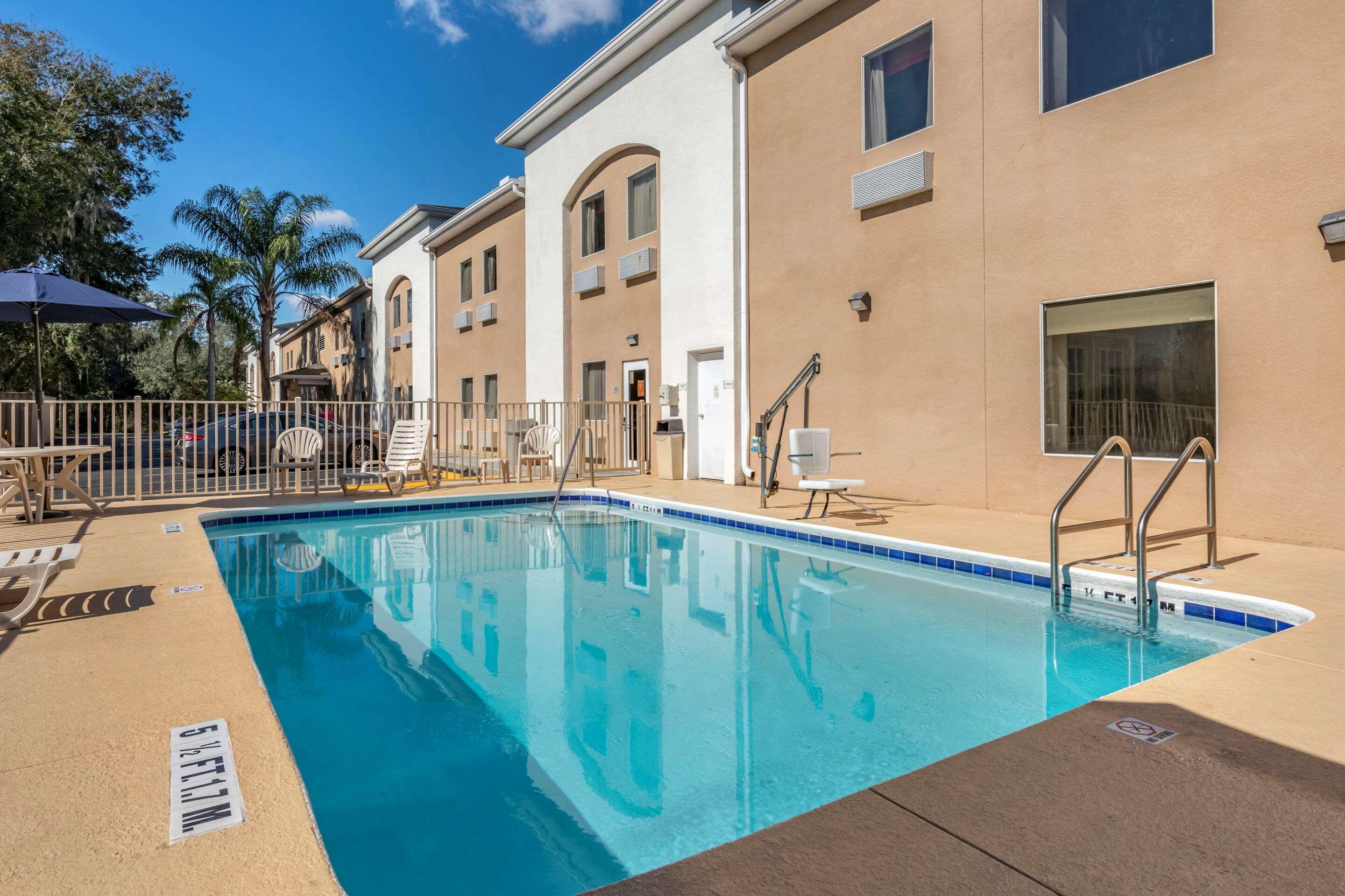 Quality Inn Zephyrhills-Dade City Exteriér fotografie